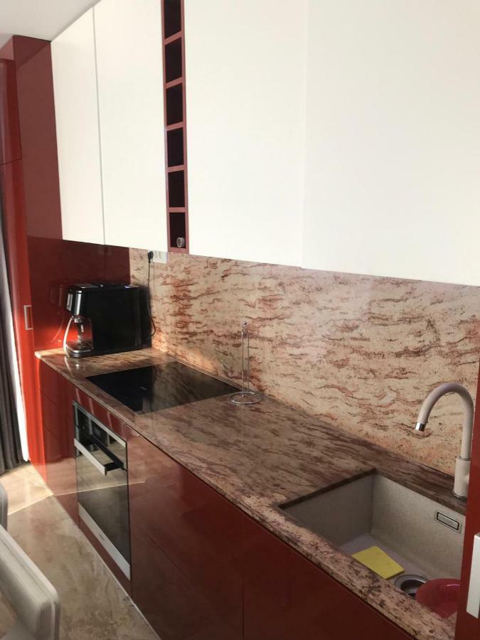 Appartement Luxury trip à Oradea Extérieur photo